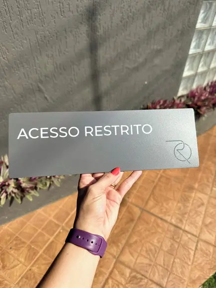 Placa de Identificação de Sala - Modelo Caulim 33x11,5