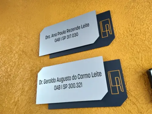 Placa de Identificação de Sala - Modelo Cornalina Maxi