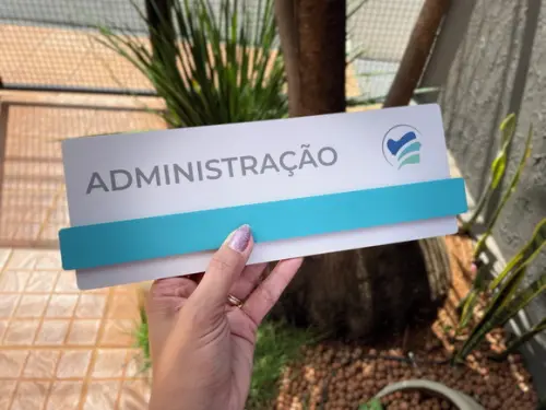 Placa de Identificação de Sala - Modelo Esmeralda