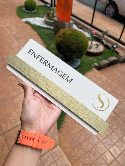 Placa de Identificação de Sala - Modelo Esmeralda