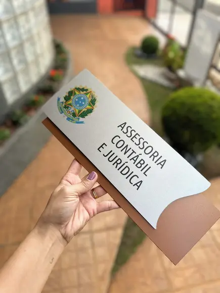Placa de Identificação de Sala - Modelo Feldspato Inox
