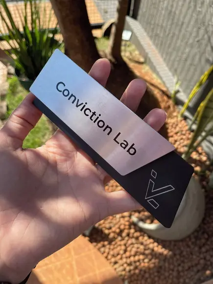 Placa de Identificação de Sala - Modelo Mini Onix Inox