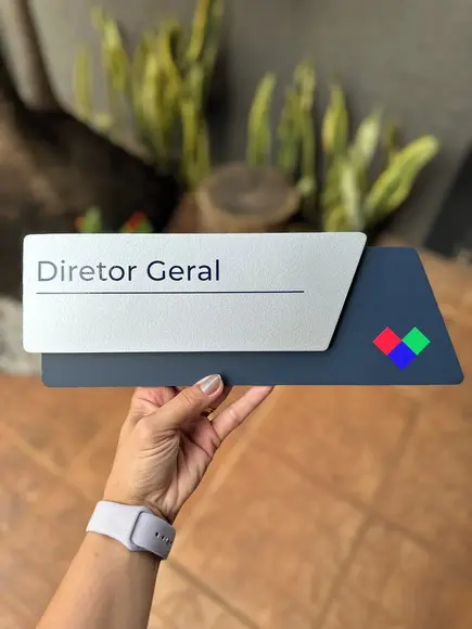 Placa de Identificação de Sala - Modelo Onix
