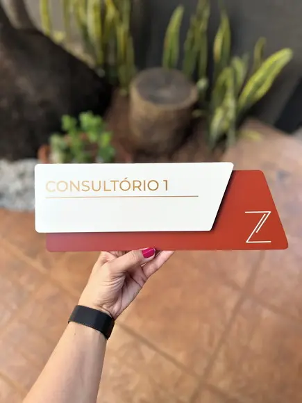 Placa de Identificação de Sala - Modelo Onix