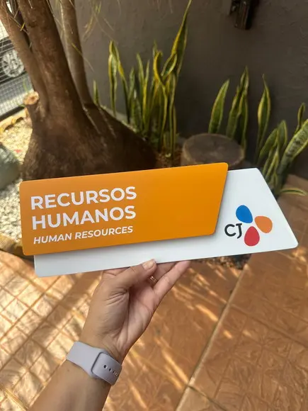 Placa de Identificação de Sala - Modelo Onix