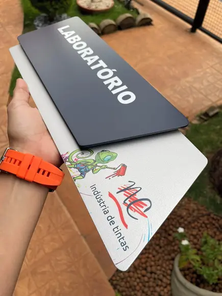 Placa de Identificação de Sala - Modelo Onix