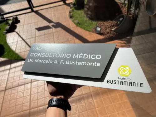 Placa de Identificação de Sala - Modelo Onix