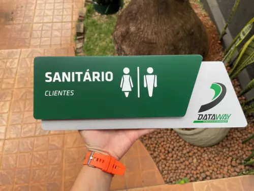 Placa de Identificação de Sala - Modelo Onix