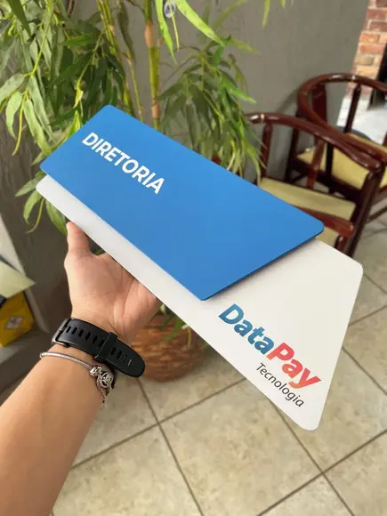 Placa de Identificação de Sala - Modelo Onix
