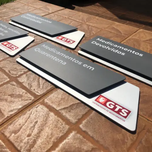 Placa de Identificação de Sala - Modelo Onix