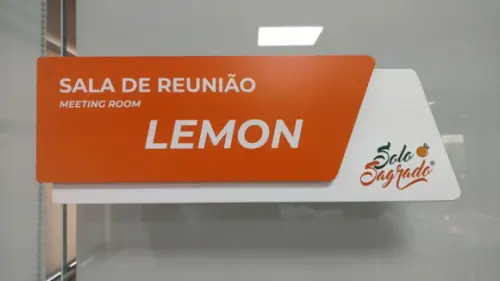 Placa de Identificação de Sala - Modelo Onix