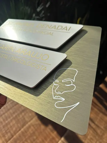 Placa de Identificação de Sala - Modelo Onix Acrílico Dupla