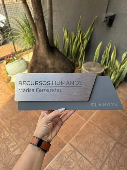 Placa de Identificação de Sala - Modelo Onix Inox