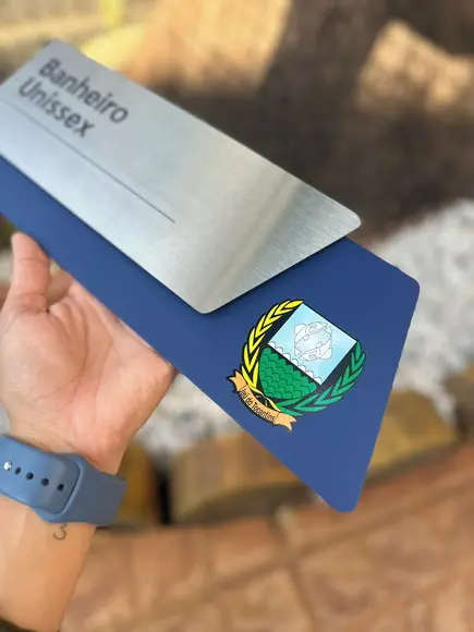 Placa de Identificação de Sala - Modelo Onix Inox