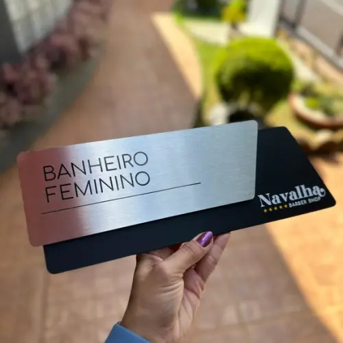 Placa de Identificação de Sala - Modelo Onix Inox