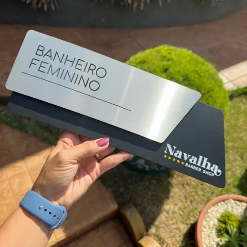 Placa de Identificação de Sala - Modelo Onix Inox