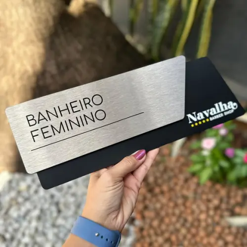Placa de Identificação de Sala - Modelo Onix Inox