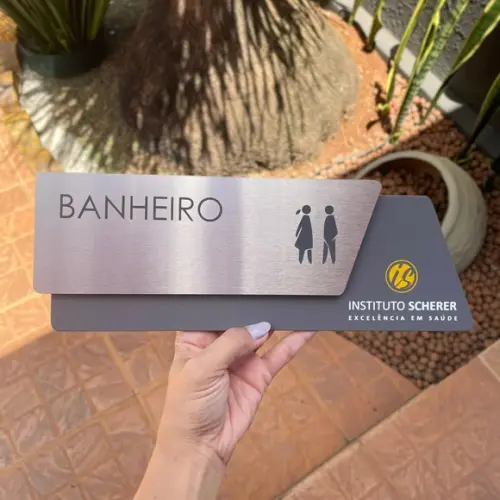 Placa de Identificação de Sala - Modelo Onix Inox