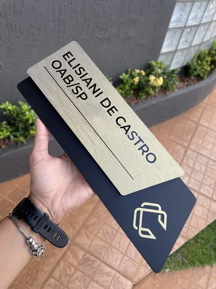 Placa de Identificação de Sala - Modelo Onix Inox