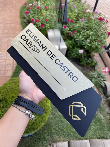 Placa de Identificação de Sala - Modelo Onix Inox