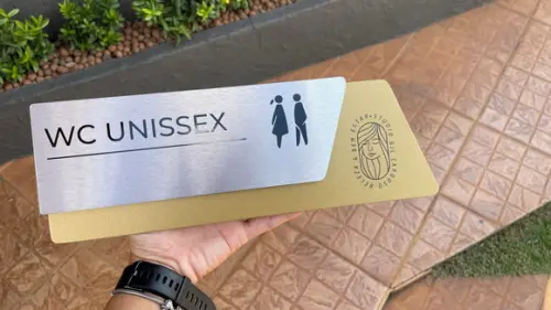 Placa de Identificação de Sala - Modelo Onix Inox