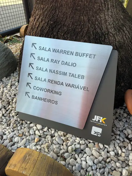 Placa de Identificação de Sala - Modelo Onix Personalizada