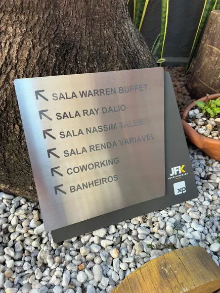 Placa de Identificação de Sala - Modelo Onix Personalizada