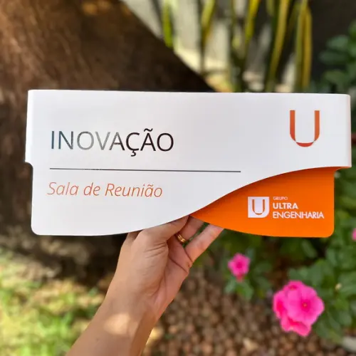 Placa de Identificação de Sala - Modelo Sodalita