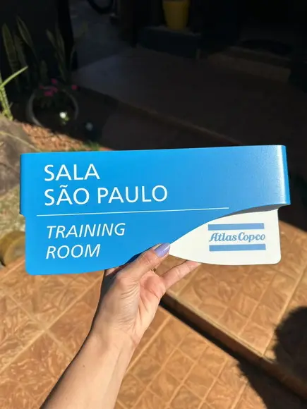 Placa de Identificação de Sala - Modelo Sodalita