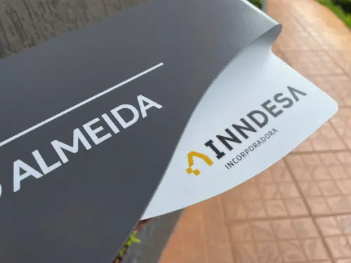 Placa de Identificação de Sala - Modelo Sodalita
