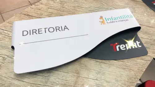 Placa de Identificação de Sala - Modelo Sodalita