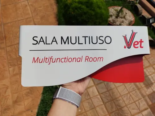 Placa de Identificação de Sala - Modelo Sodalita