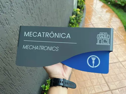 Placa de Identificação de Sala - Modelo Sodalita