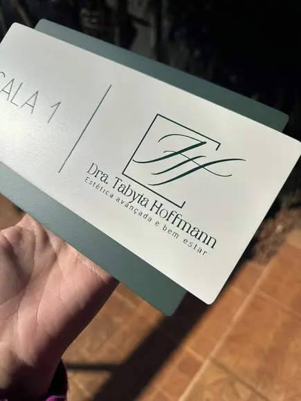 Placa de Identificação de Sala - Modelo Topázio 22x12,5