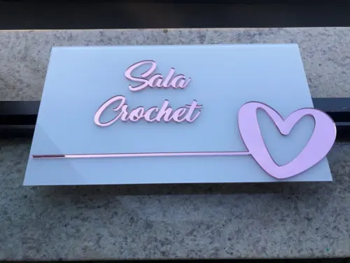 Placa de Identificação de Sala -modelo Granada Personalizado