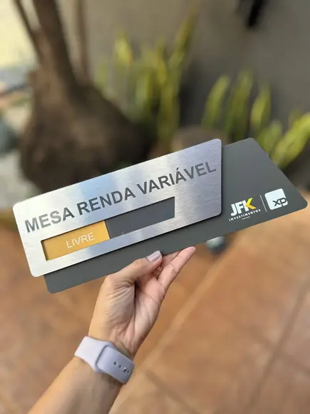 Placa de Identificação de Sala Flag Modelo Onix Inox