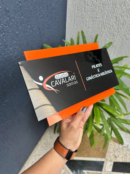 Placa de Identificação de Sala Modelo Topázio Acrílico 30x17