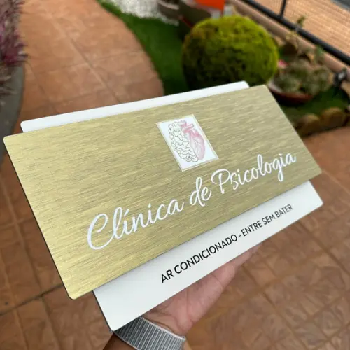 Placa de Identificação de Sala Modelo Topázio Acrílico 30x17