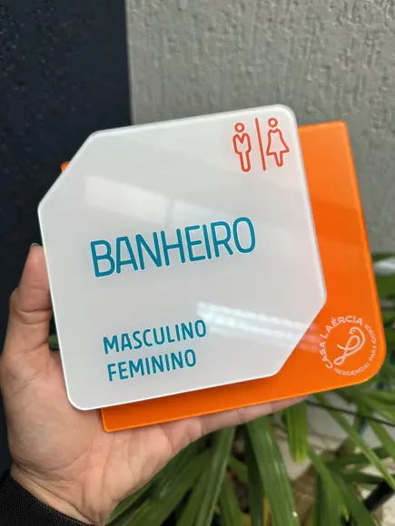 Placa de Identificação de Sala-modelp Laércia 14,5x15,7