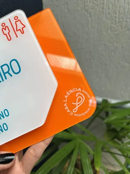 Placa de Identificação de Sala-modelp Laércia 14,5x15,7