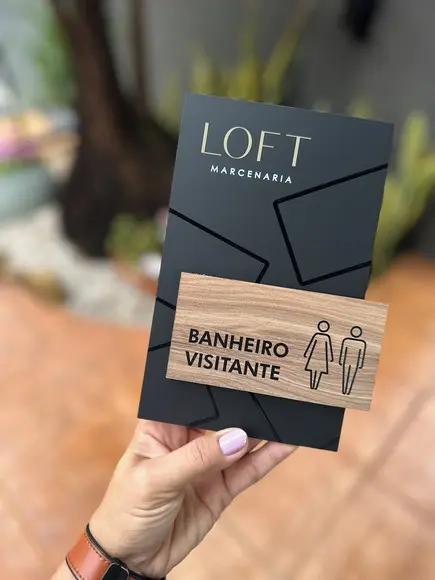 Placa de Identificação Modelo Loft - 13,7x20