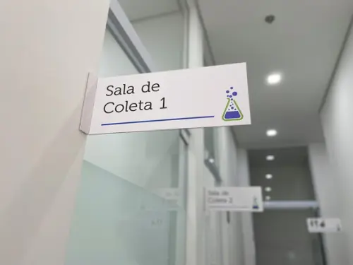 Placa de Sinalização de Sala - Modelo Caulim 30x13