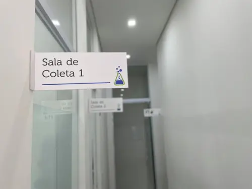 Placa de Sinalização de Sala - Modelo Caulim 30x13