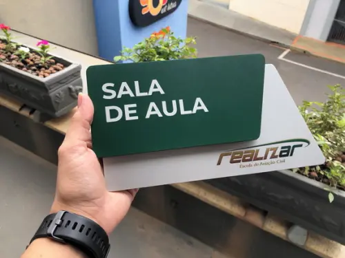 Placa de Sinalização de Sala - Modelo Cianita