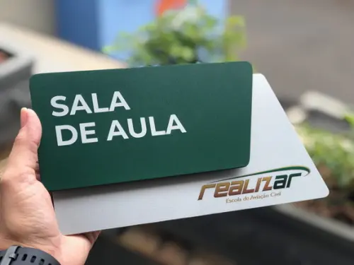 Placa de Sinalização de Sala - Modelo Cianita