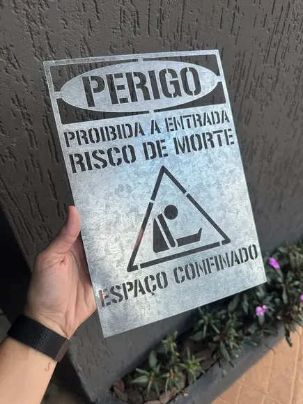 Placa em Alumínio para Decalque Espaço Confinado Stencil