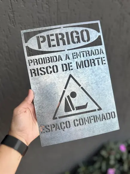 Placa em Alumínio para Decalque Espaço Confinado Stencil