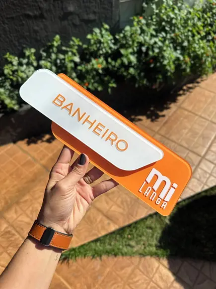 Placa Identificação de Sala - Modelo Adamantium