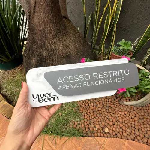 Placa Identificação de Sala - Modelo Adamantium