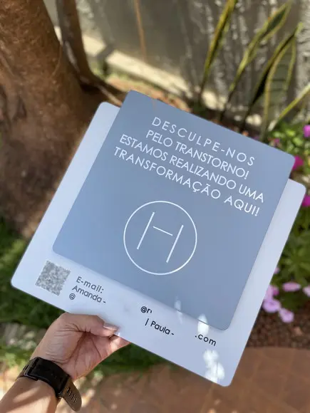 Placa Identificação de Sala - Modelo Ágata 30x30